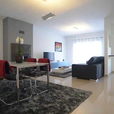 Guesthome Santa Cruz Homestay *
