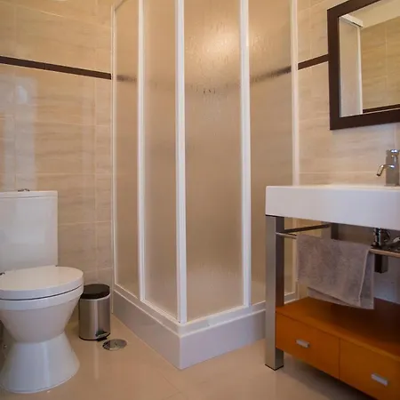 Guesthome Santa Cruz Homestay